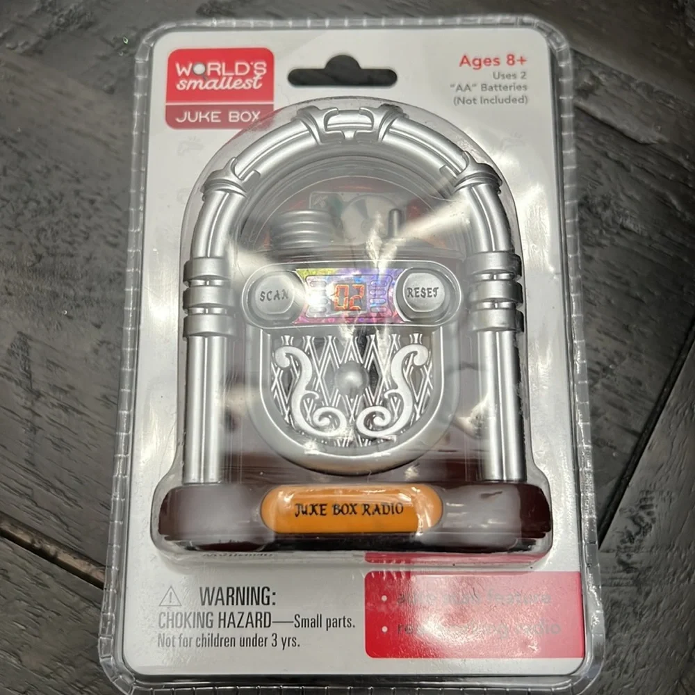 NEW Wolrd’s Smallest Jute Box Radio REALLY WORKS! 2.75” x 2.25” x 3.5”